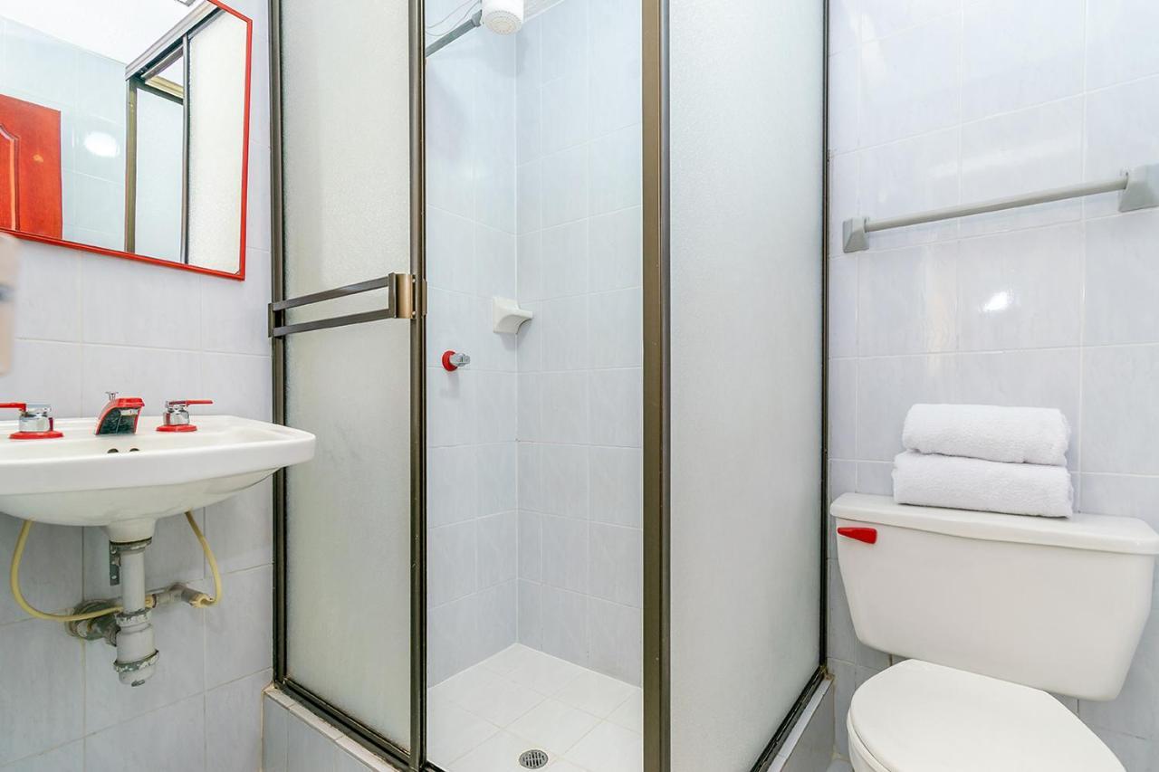Hotel Puerta Del Sol פופאיין מראה חיצוני תמונה