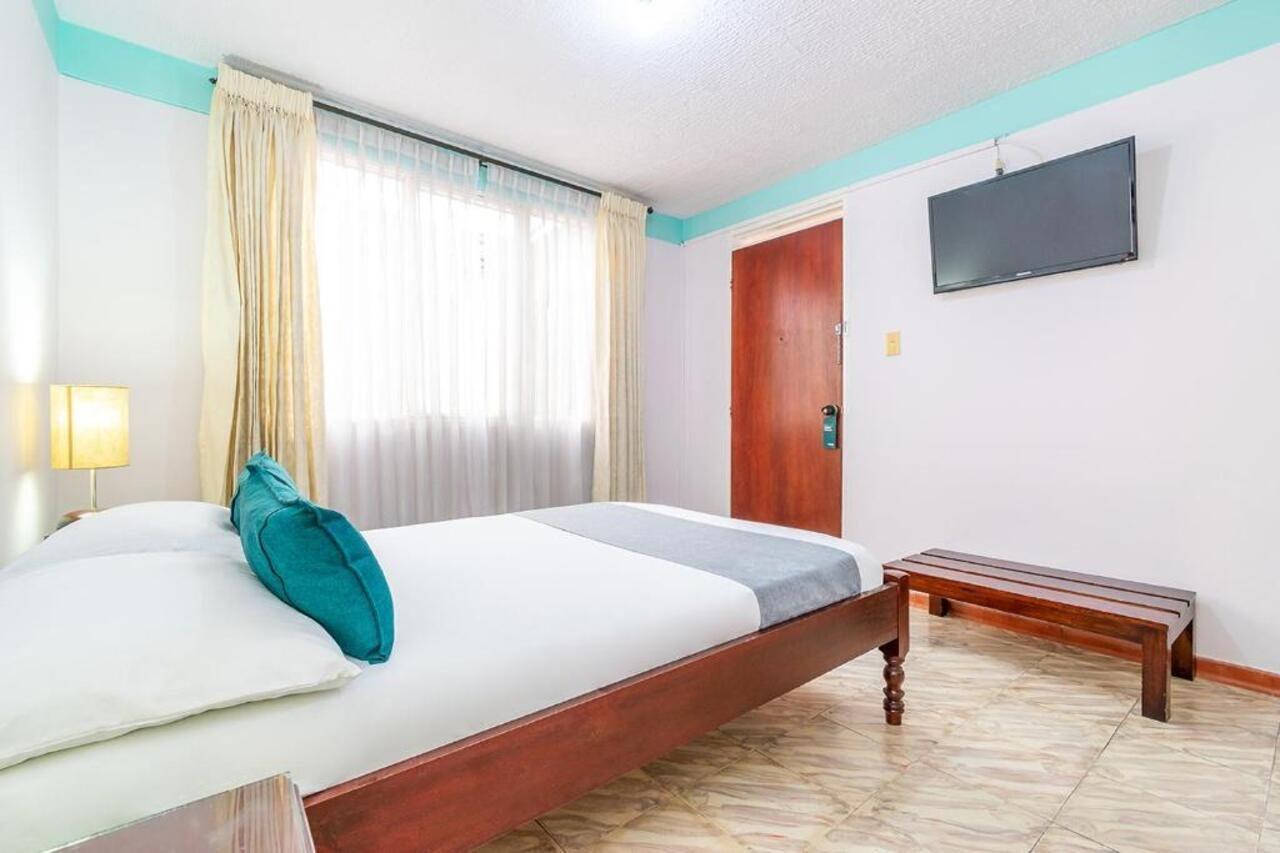 Hotel Puerta Del Sol פופאיין מראה חיצוני תמונה